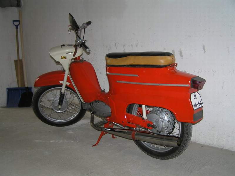 Jawa_50_typ_05_11.jpg