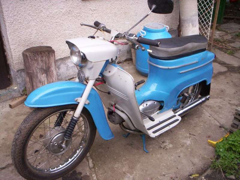 Jawa_50_typ_20_27.jpg